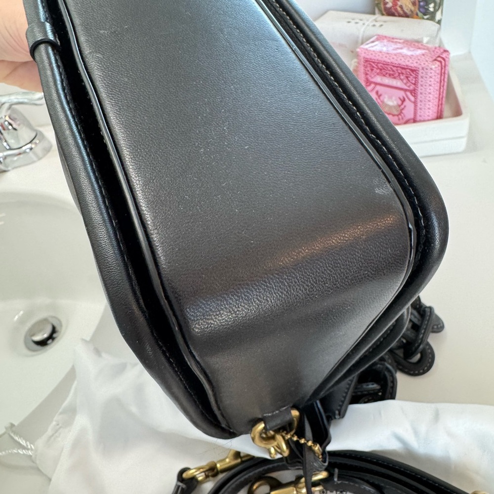 Coach quilted Leather Studio Bag w chain link strap - Picture 11 of 16